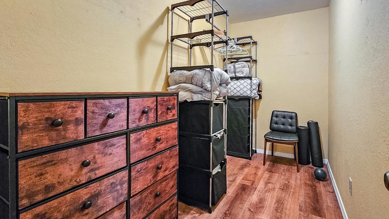 Peaceful Home With Nature Views & Trail Access ユッカ・バレー エクステリア 写真